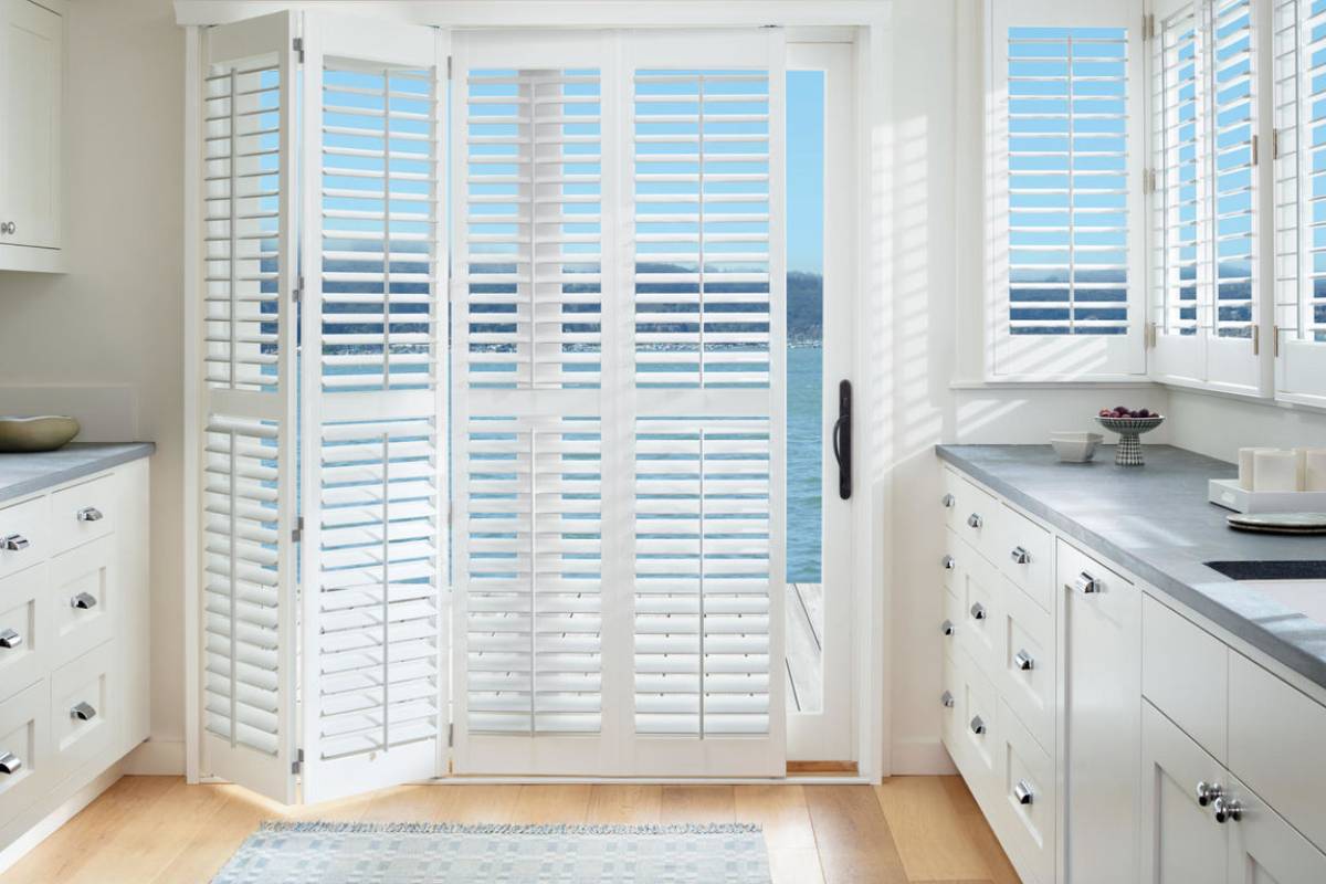 Hunter Douglas Palm Beach™ Polysatin™ Shutters, window shutters, wooden blinds, interior shutters near Helena, Montana (MT)