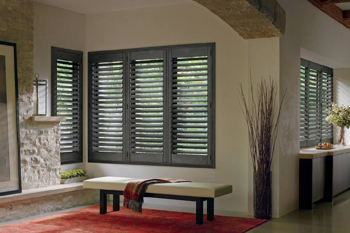 Hunter Douglas Heritance® Wood Shutters, wooden shutters, hardwood window shutters near Helena, Montana (MT)