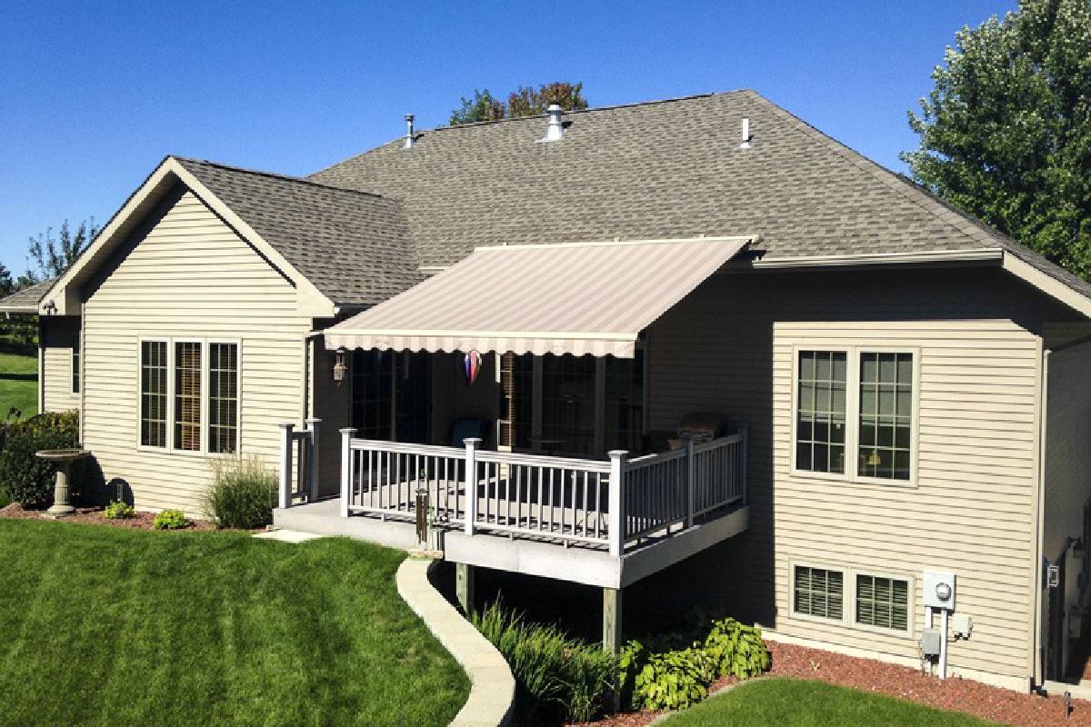 Deck awning on a house in a neighborhood near Helena, MT